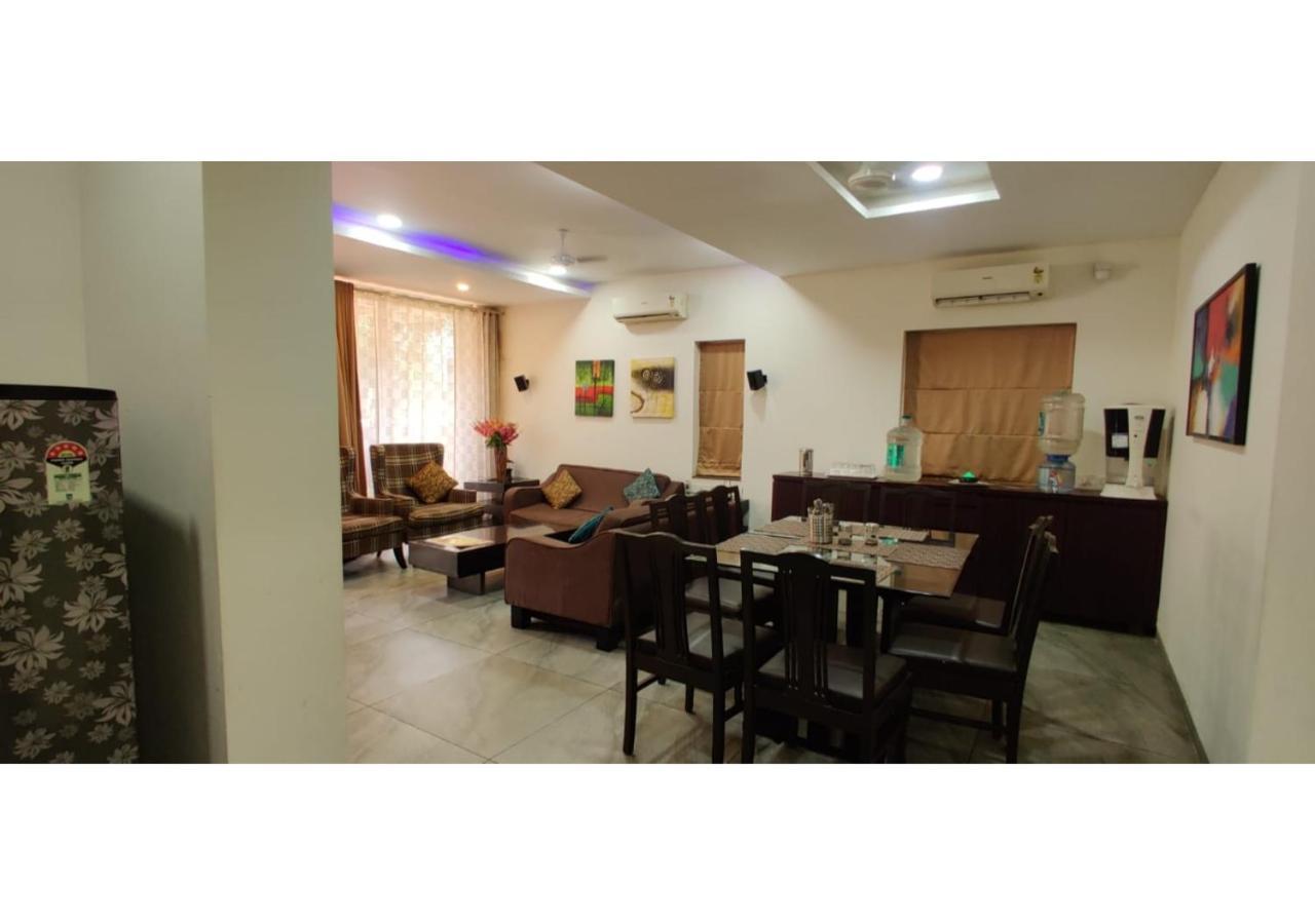 Ferienwohnung Aarju Luxurious Wave Calangute Exterior foto