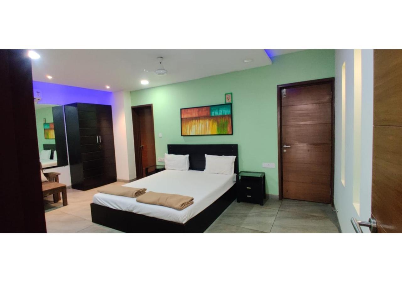 Ferienwohnung Aarju Luxurious Wave Calangute Exterior foto