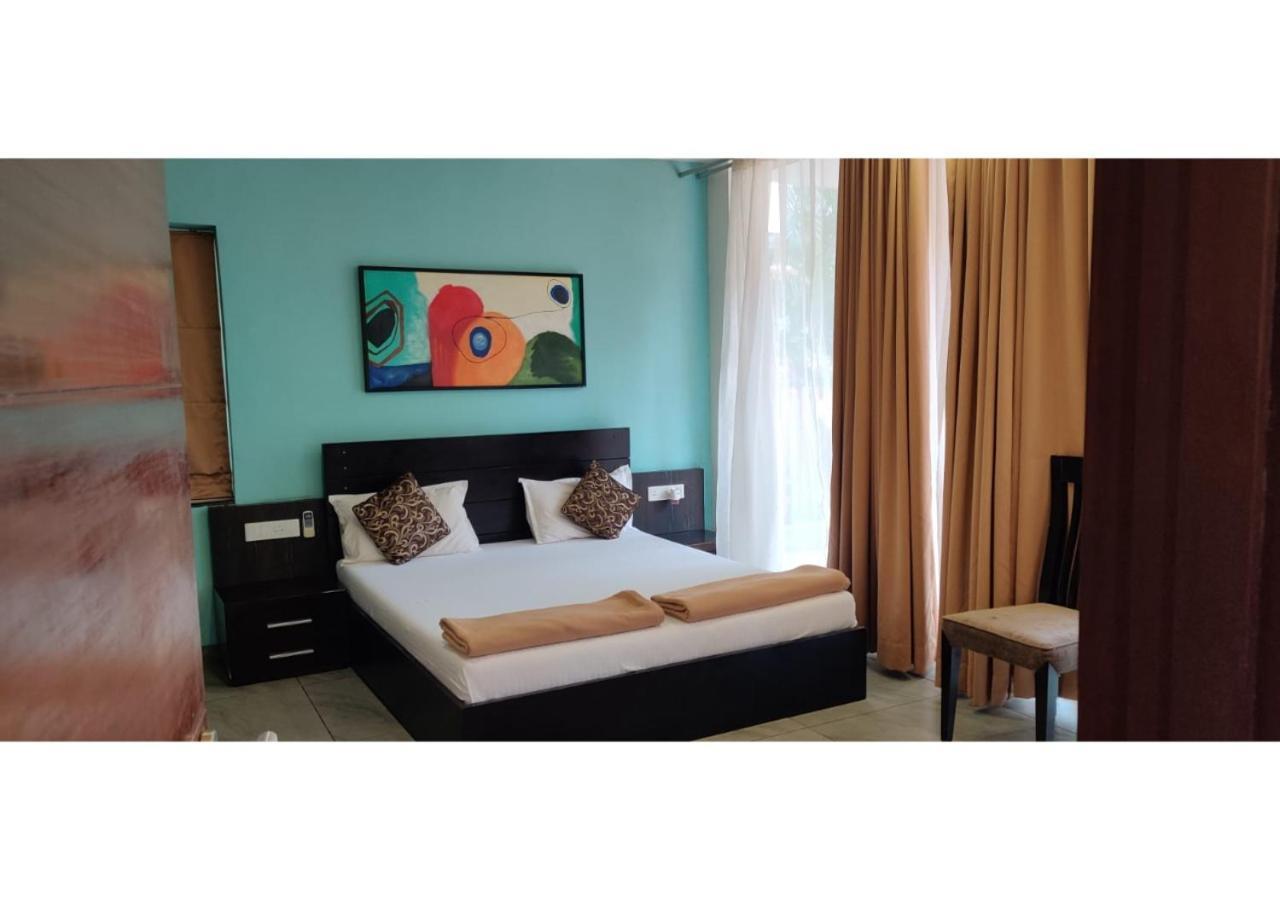Ferienwohnung Aarju Luxurious Wave Calangute Exterior foto