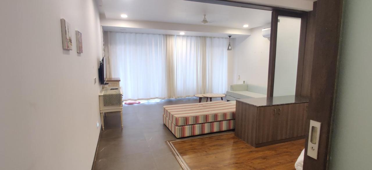 Ferienwohnung Aarju Luxurious Wave Calangute Exterior foto