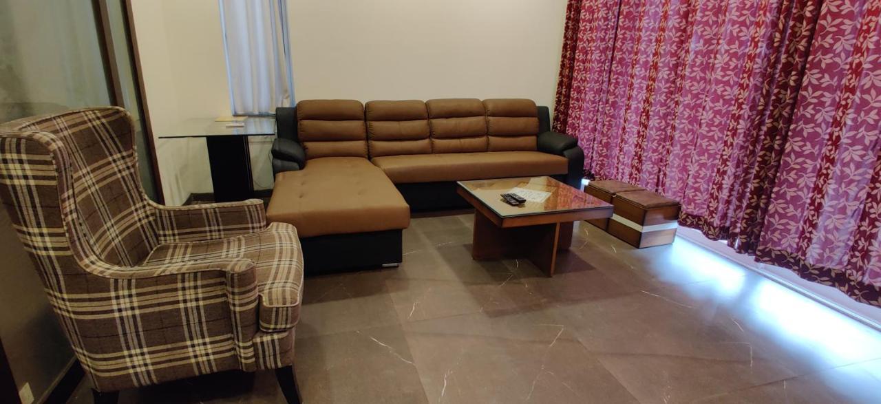 Ferienwohnung Aarju Luxurious Wave Calangute Exterior foto