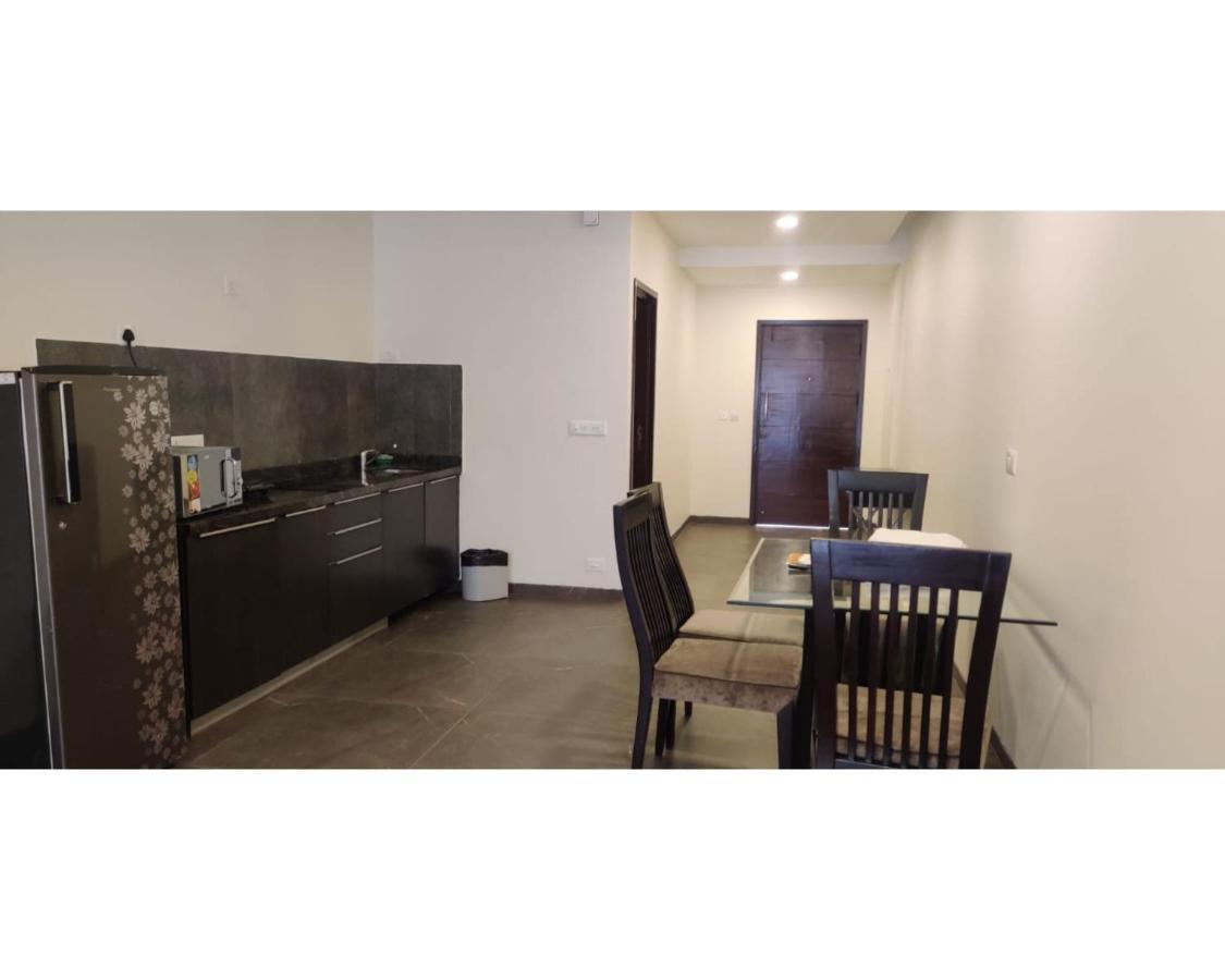Ferienwohnung Aarju Luxurious Wave Calangute Exterior foto