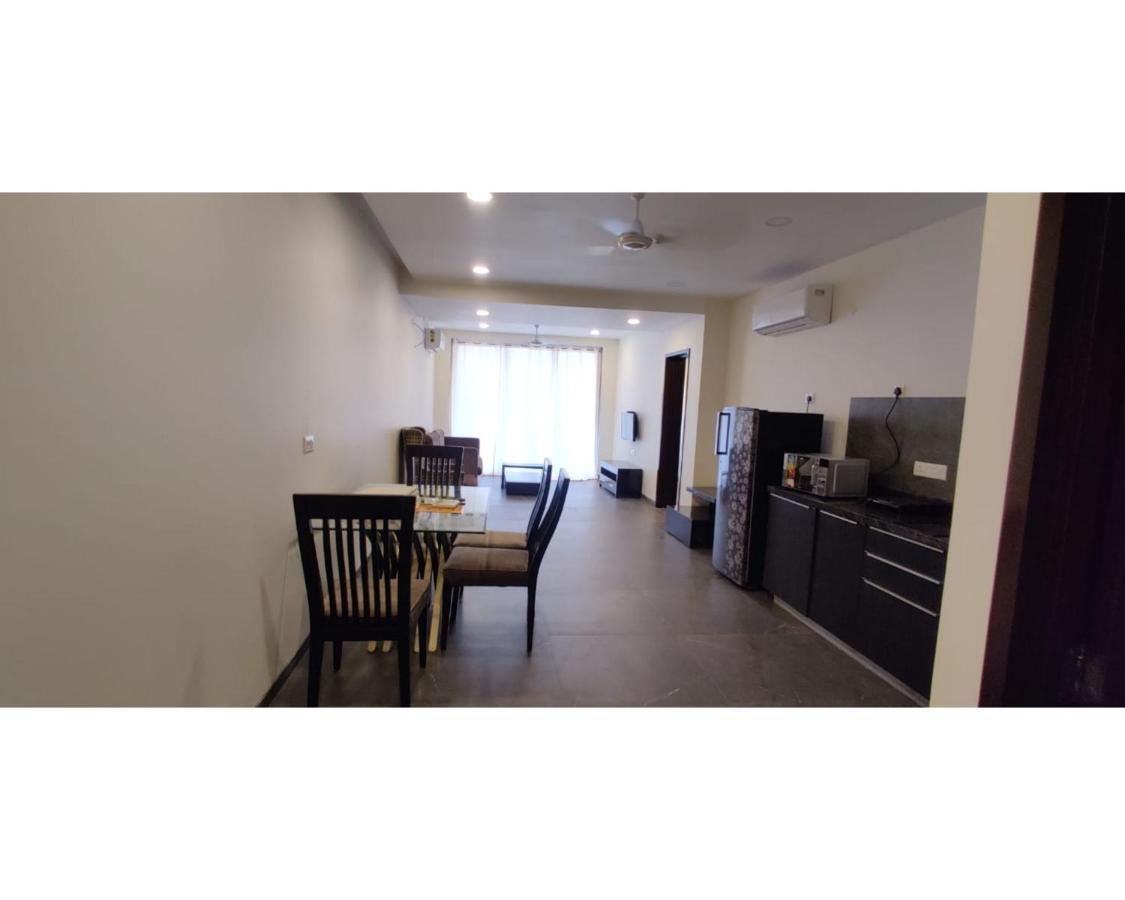 Ferienwohnung Aarju Luxurious Wave Calangute Exterior foto