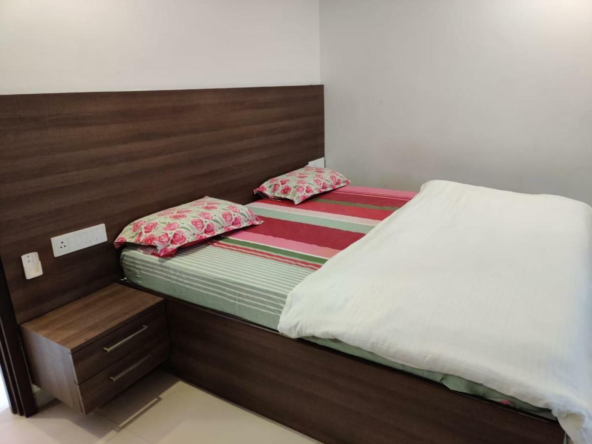 Ferienwohnung Aarju Luxurious Wave Calangute Exterior foto
