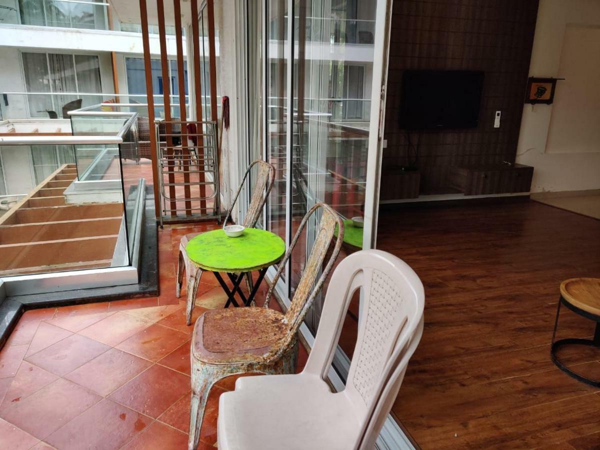Ferienwohnung Aarju Luxurious Wave Calangute Exterior foto